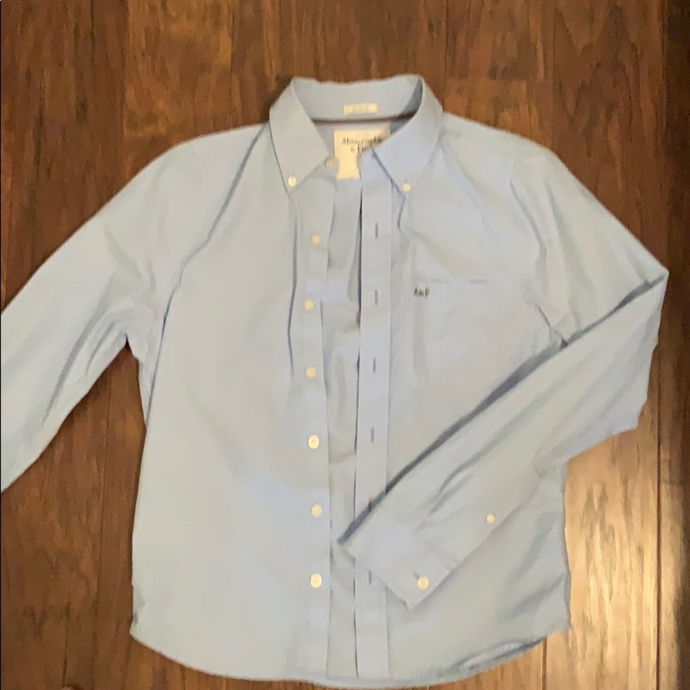 Abercrombie & Fitch light blue men’s shirt